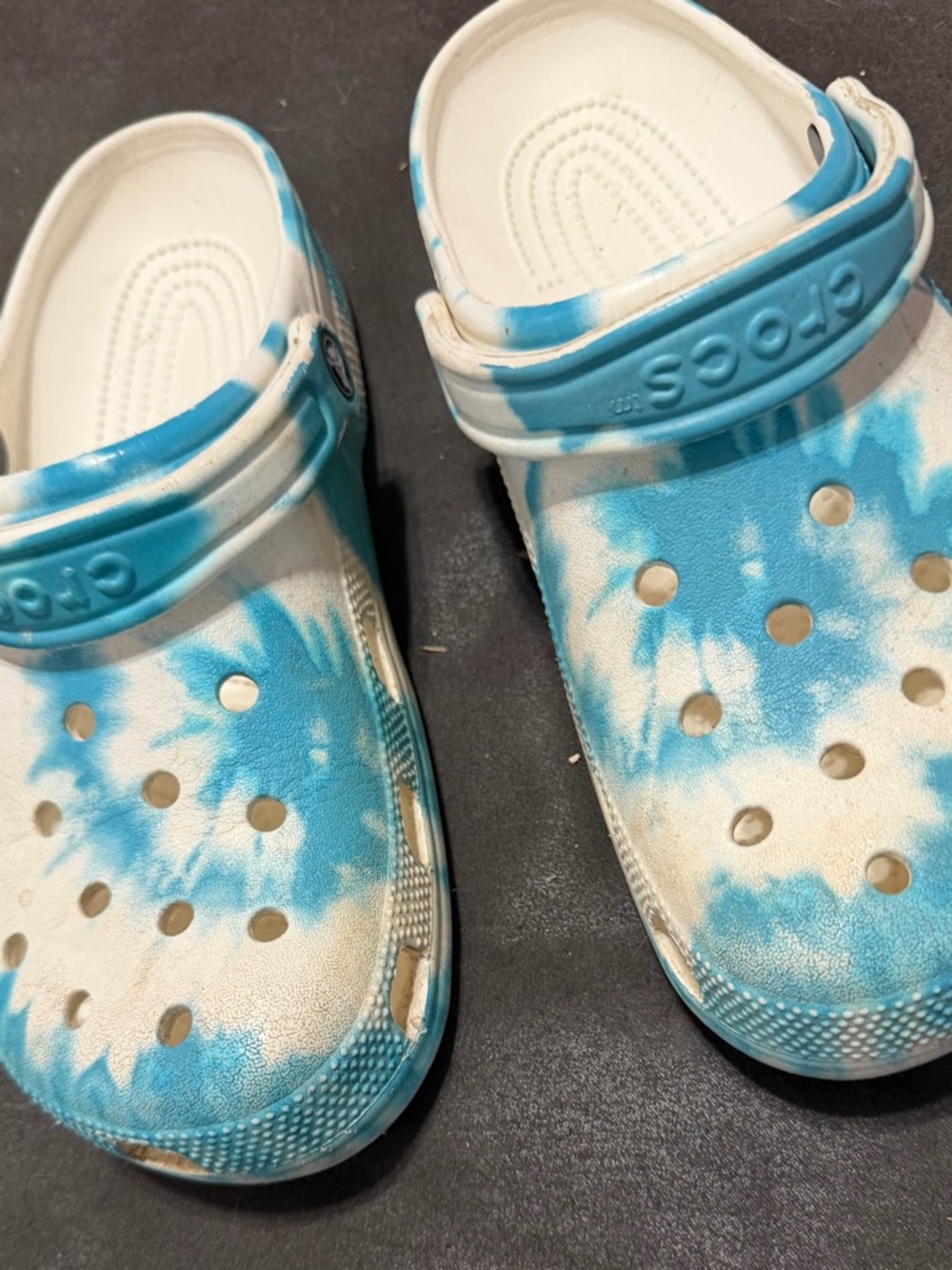CROCS Blue & White Tie-Dye Classic Clog Sandals